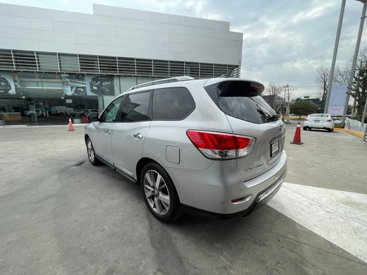 2015 Nissan Pathfinder 3.5 Exclusive At in Atlacomulco de Fabela, México, México - Nissan Tollocan Atlacomulco